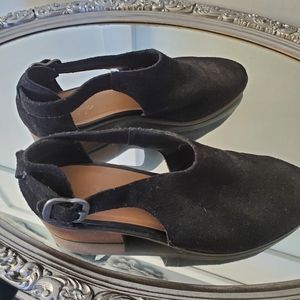 Womens Black Suede Shoe